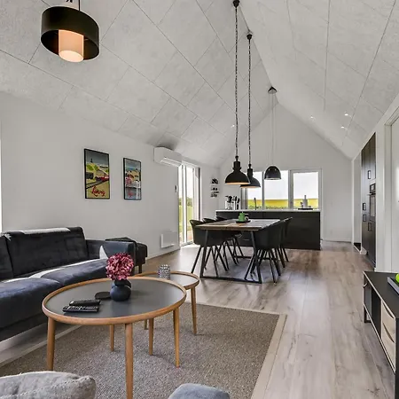 Comfortable And Newer House With A View - Sj412 Nyaraló *